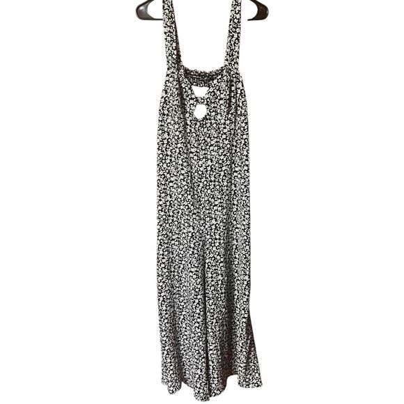Lulu's Black Floral Sleeveless Backless Jumpsuit Sz Large Cutout -FLAW - Picture 1 of 9